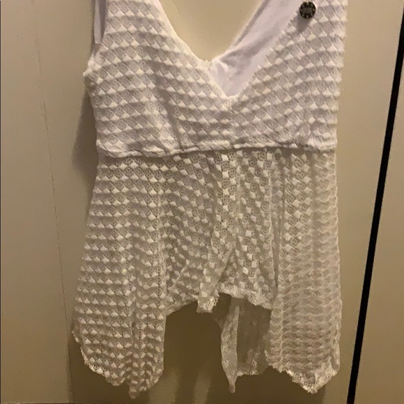 Top - Picture 2 of 4